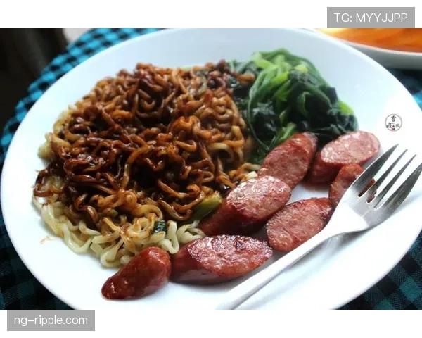 林孝埈早餐那杯咖啡的账单够我一周外卖,我先下线了 林孝埈早餐那杯咖啡的账单够我一周外卖,我先下线了