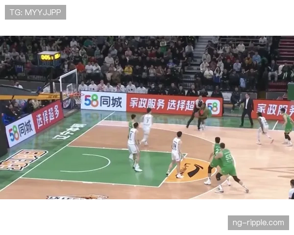 篮球规则中阻挡犯规如何判定?详细解析裁判吹罚依据 篮球规则中阻挡犯规如何判定?详细解析裁判吹罚依据